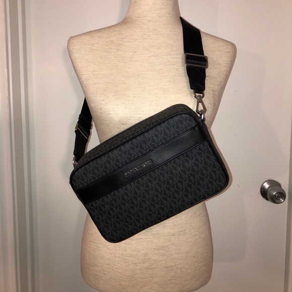 Michael Kors Jet Set Kenly Signature Crossbody Handbag - Black - Picture 3 of 4